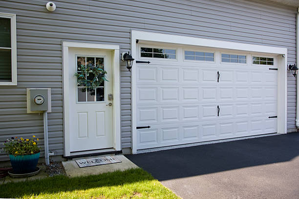 24/7 Emergency Garage Door Panel Replacement experts in Susanville, CA